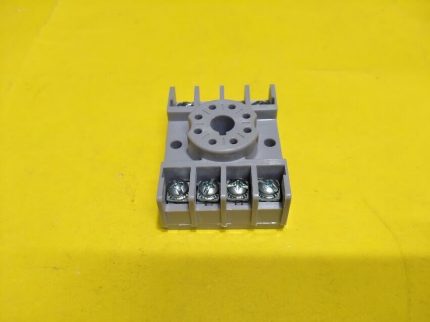 Allen Bradley 8 Pin Socket 700-HN125 Ser. A P/N 0035943 Socket New