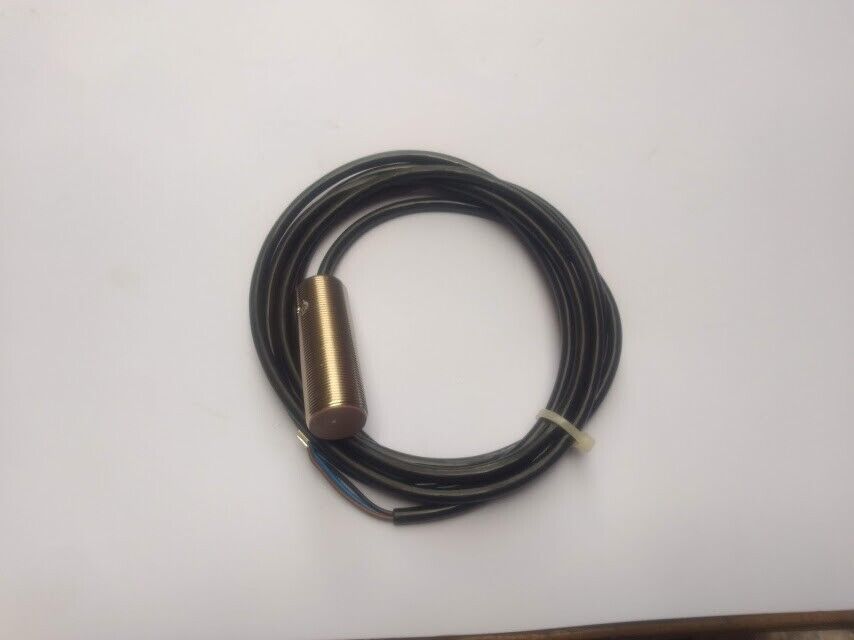 Siemens 3RG4013-0AG01 Inductive Proximity Switch 3RG40130AG01 New - Image 8