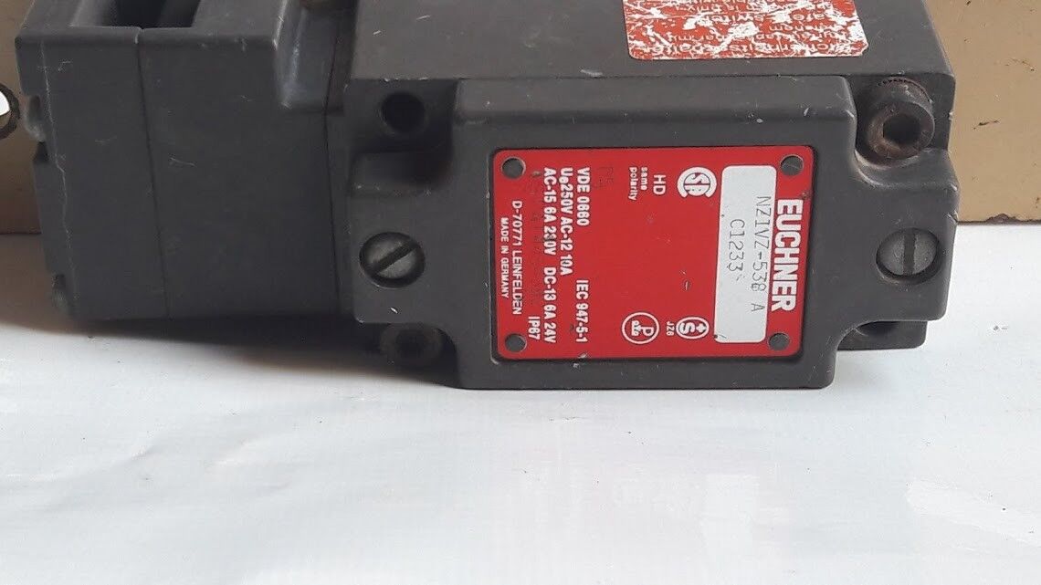 Euchner NZ1-VZ-538A Safty Switch 250V AC-12 10A - Image 2
