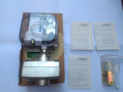 SAUTER DFDQ 7B18 F001 Temperature Switch DFDQ7B23F001 New