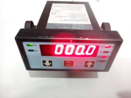 Celerity LTD LR250 2-1-1-0 Tow Channel Display Controller LR 250 2110