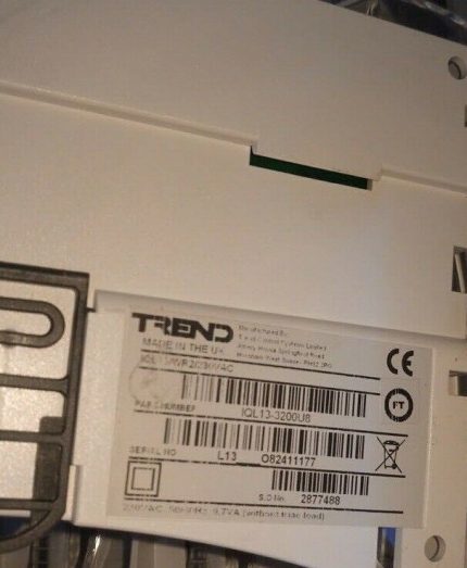 Trend ILQ 13+ IQL13/WR2/230VAC IQL13-3200U8 LonMark Terminal unit controller