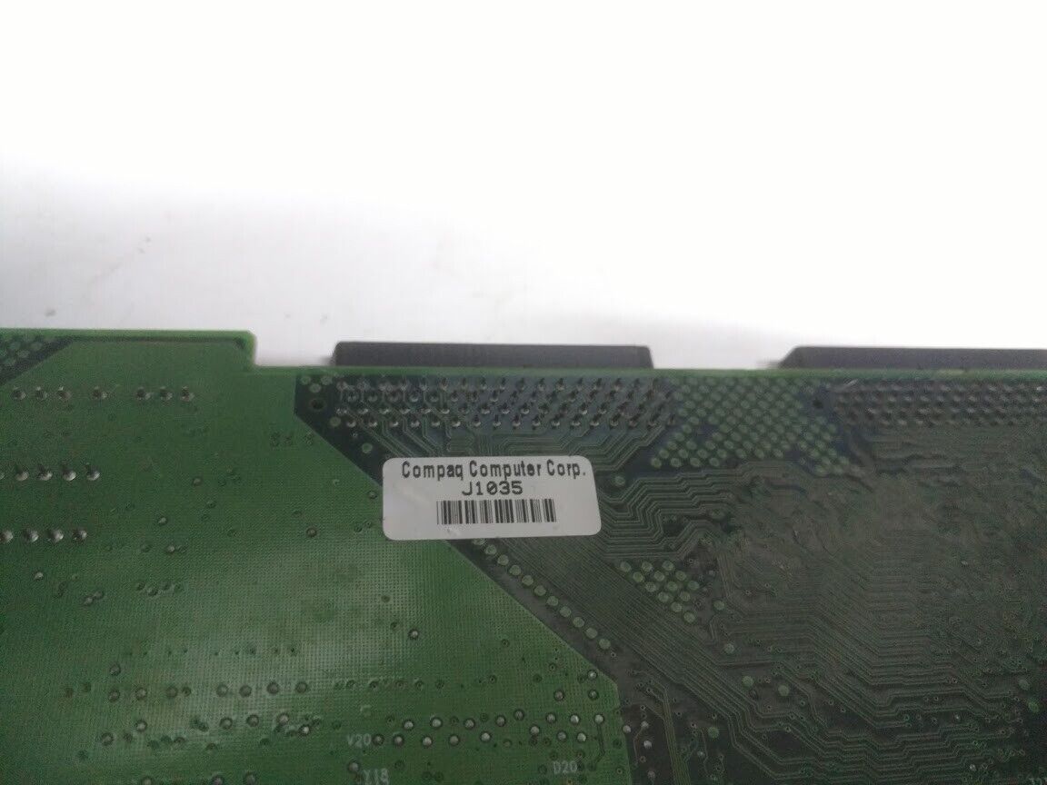 Compaq J1035 216110-001 6050014A8400 001 Proliant Feature Board - Image 9