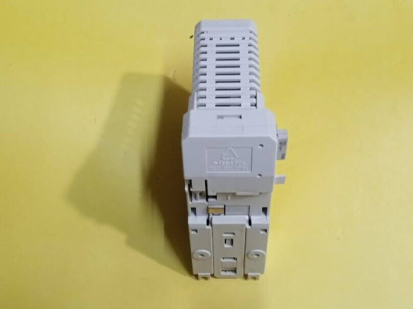 ABB DI810 3BSE008508R1 PR: D including base TU810V1 3BSE013230R1 PR: G - Image 5