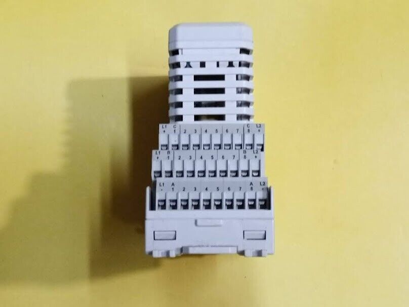 ABB DI810 3BSE008508R1 PR: D including base TU810V1 3BSE013230R1 PR: G - Image 4