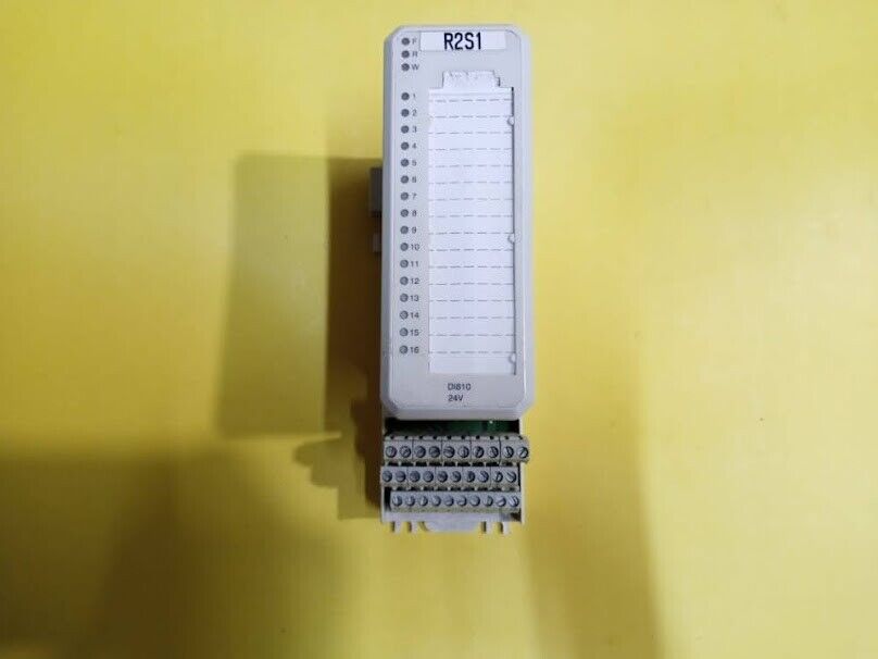 ABB DI810 3BSE008508R1 PR: D including base TU810V1 3BSE013230R1 PR: G