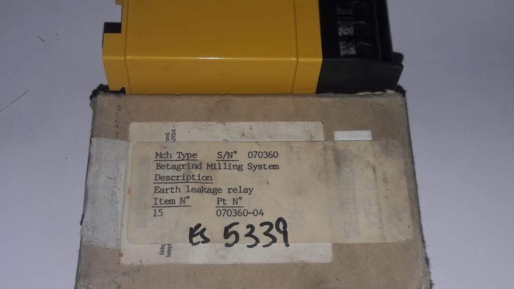 CEGELEC earth fault protection relay type EFR 1 110v 50/60Hz New - Image 2