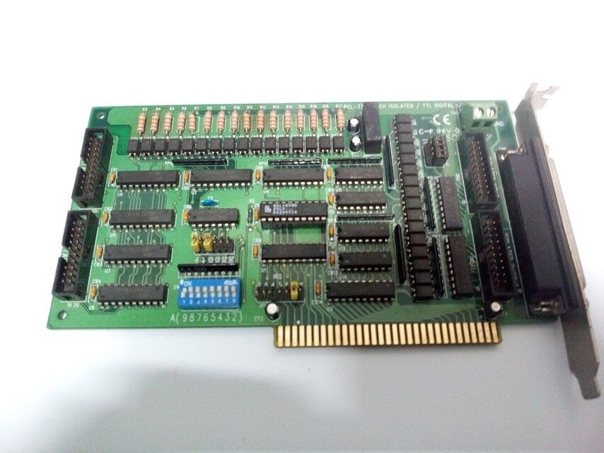 Advantech PCL-730 32 CH Isolated / TTL Digital I/O Rev .B2 00 Card