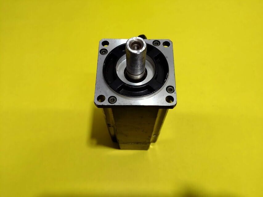 Sanyo Denki Q1AA06040DXP00M 400W AC200V 2.9A SANMotion Q AC Servo Motor - Image 6