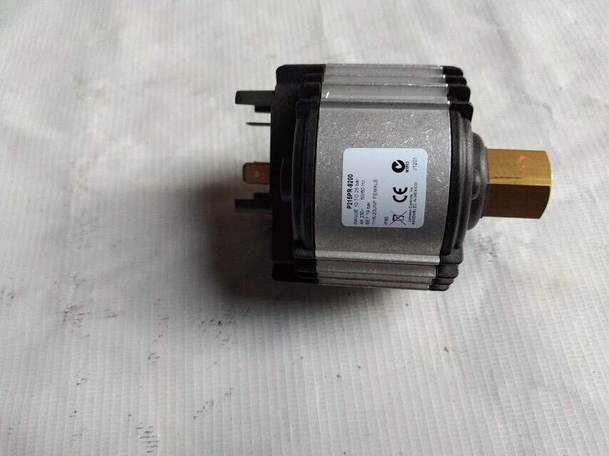 Johnson Controls P215PR-9200 Rev B Fan Speed Control P215PR/RM Controllers Range - Image 6