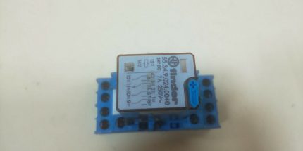 finder 55.34.9.024.0040 Relay 94.44.1 relay socket 7a 300vac