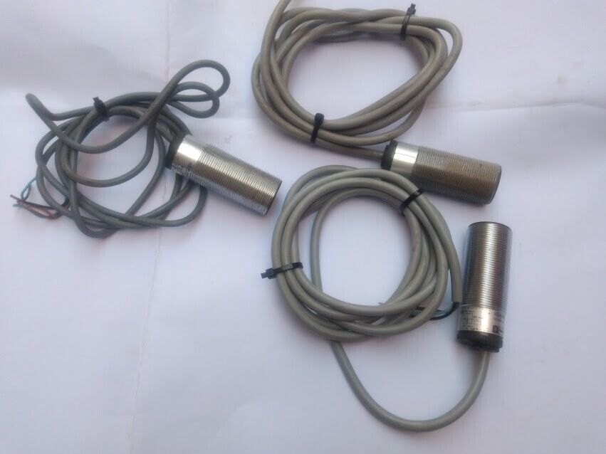 Telemecanique XSA-H10713 12/48VDC proximity switch/sensor - Image 5
