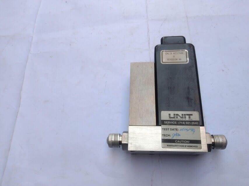 Unit Instruments UFC-1100A 15 SCCM GAS 500 Psi Max Mass Flow Controller - Image 8