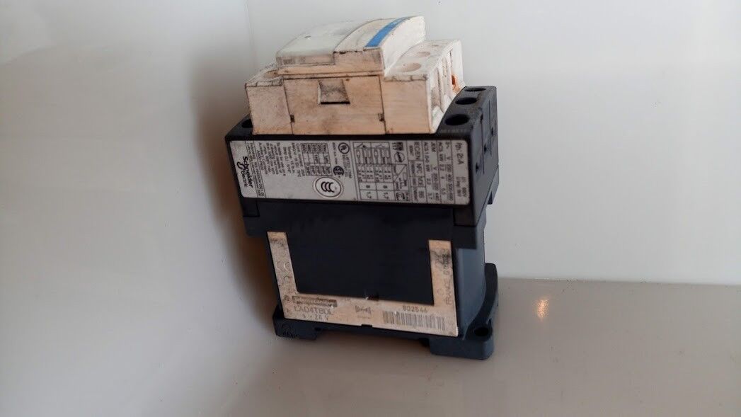 Telemecanique LC1D09BD 24v DC Contactor - Image 4
