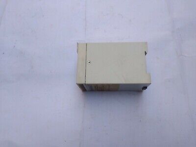 Multitek M200-V33U voltage Relay 415V 3Ph 3W Voltage under Trip M200V33U - Image 3