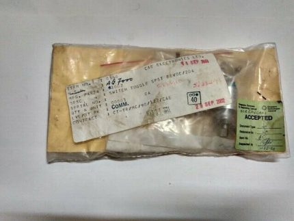 CAE Electronics LTD T1002 Switch Toggle Spst 28VDC/20A R1002 New