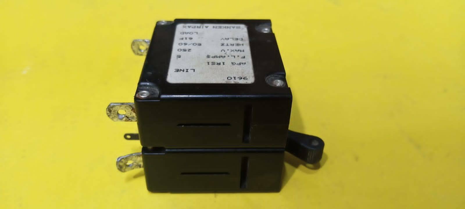 Sanken Airpax Panel Mount 5A/250V AC Circuit Breaker Model APG-1RS1 - Image 4