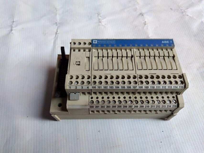 Telemecanique ABE7-H16S21 Plc Module Terminal Block ABE7H16S21