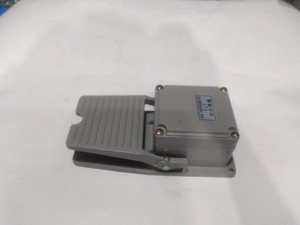 LT3 AC 380V/220V 10A Industrial Electric Foot Pedal Switch Aluminum Case