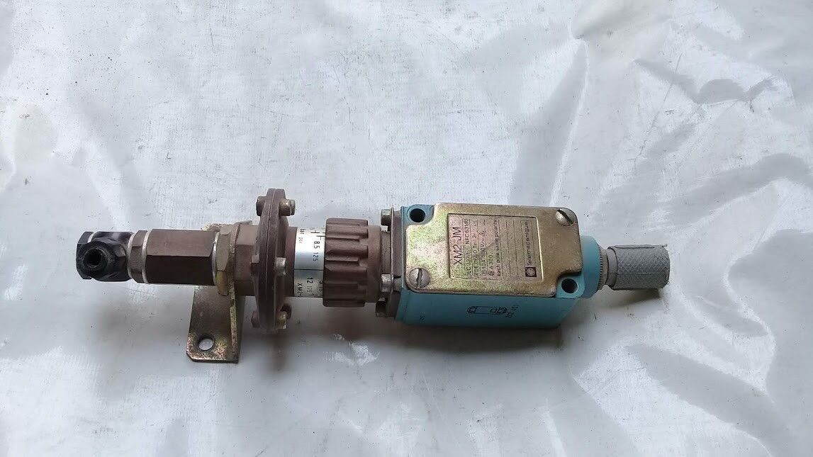 Telemecanique XM2-JM Pressure Switch XM2JM - Image 4