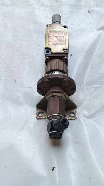 Telemecanique XM2-JM Pressure Switch XM2JM - Image 5