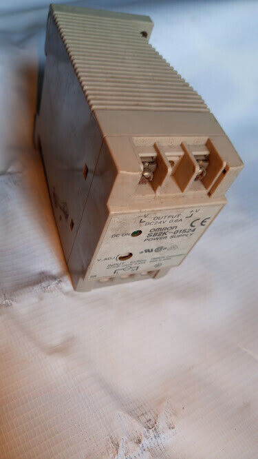 Omron S82K-01524 power supply DC 24V 0.6A din rail panel mount