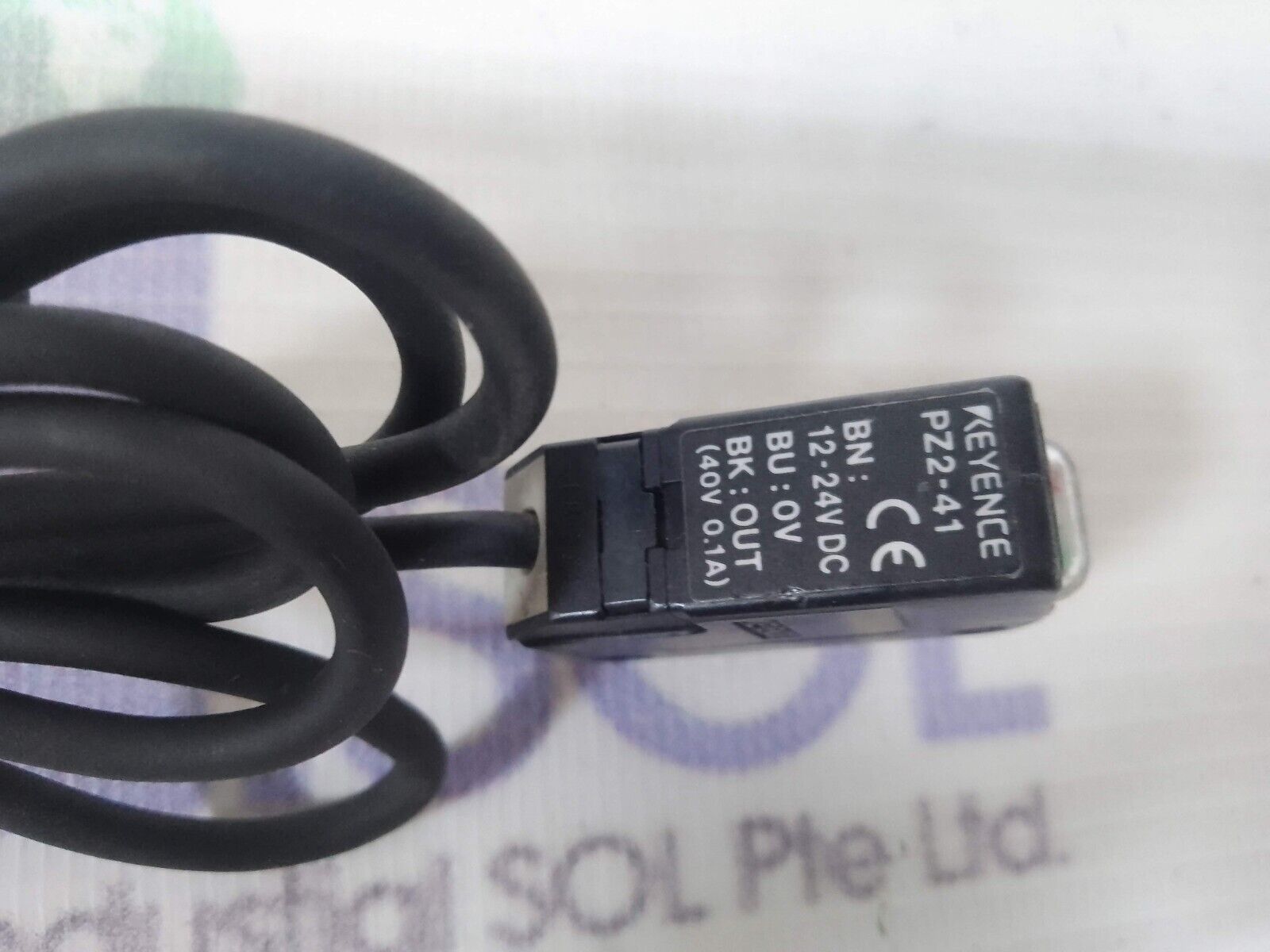 Keyence PZ241 Mini Photoelectric Diffuse Reflective Sensor