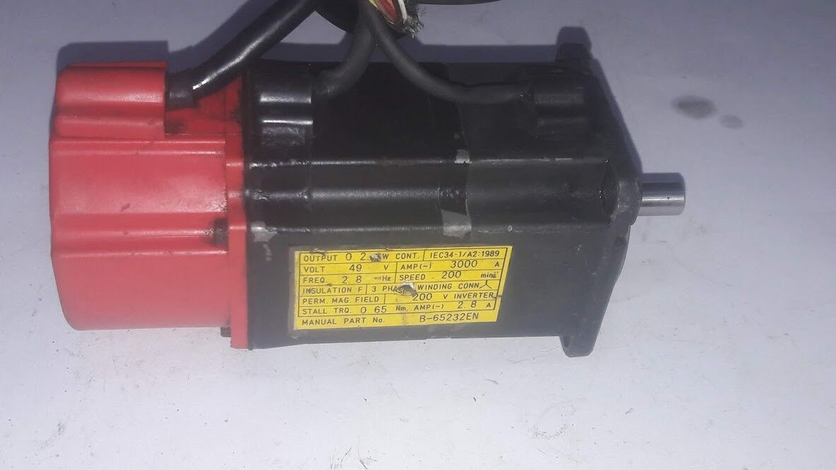 Fanuc AC Servo Motor B0.5/3000 A06B-0113-B175#0008 date. 2004-11 - Image 3