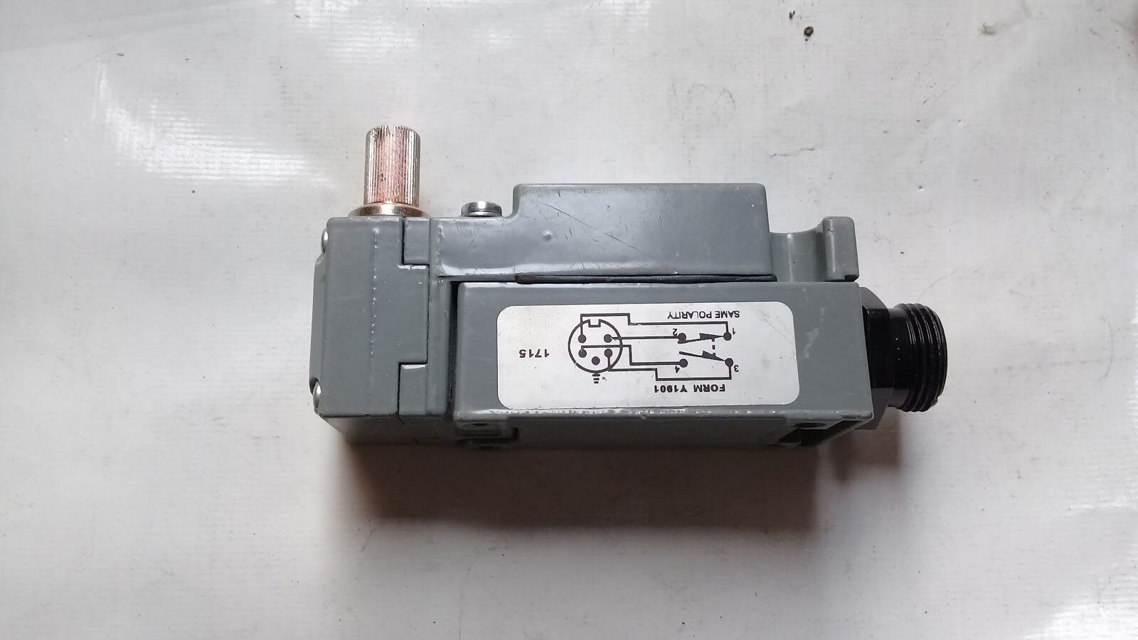 NEW SQUARE D 9007C62B2Y1901 Limit Switch Series A - Image 4