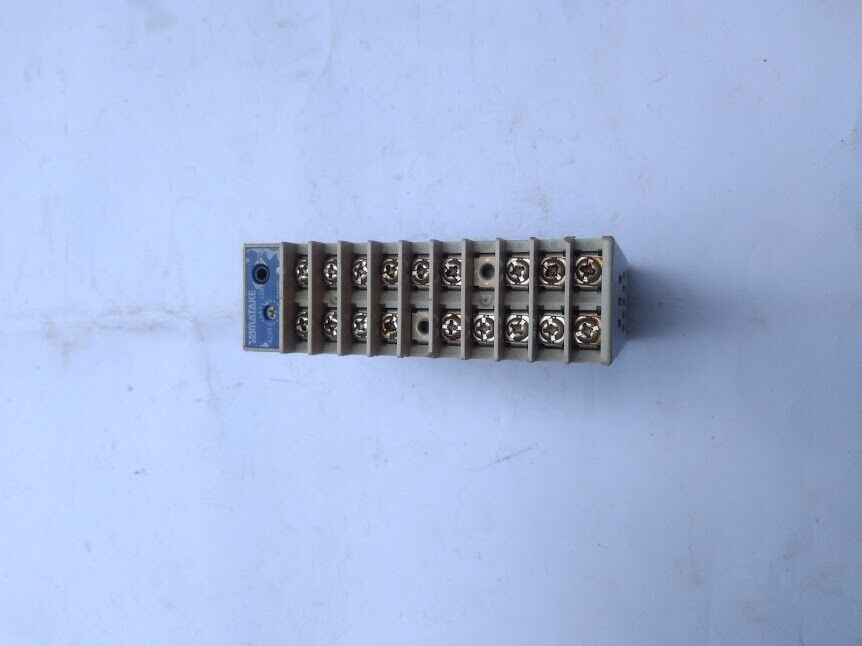 Yamatake Corporation DMC10S4TR0000 DMC10 controller