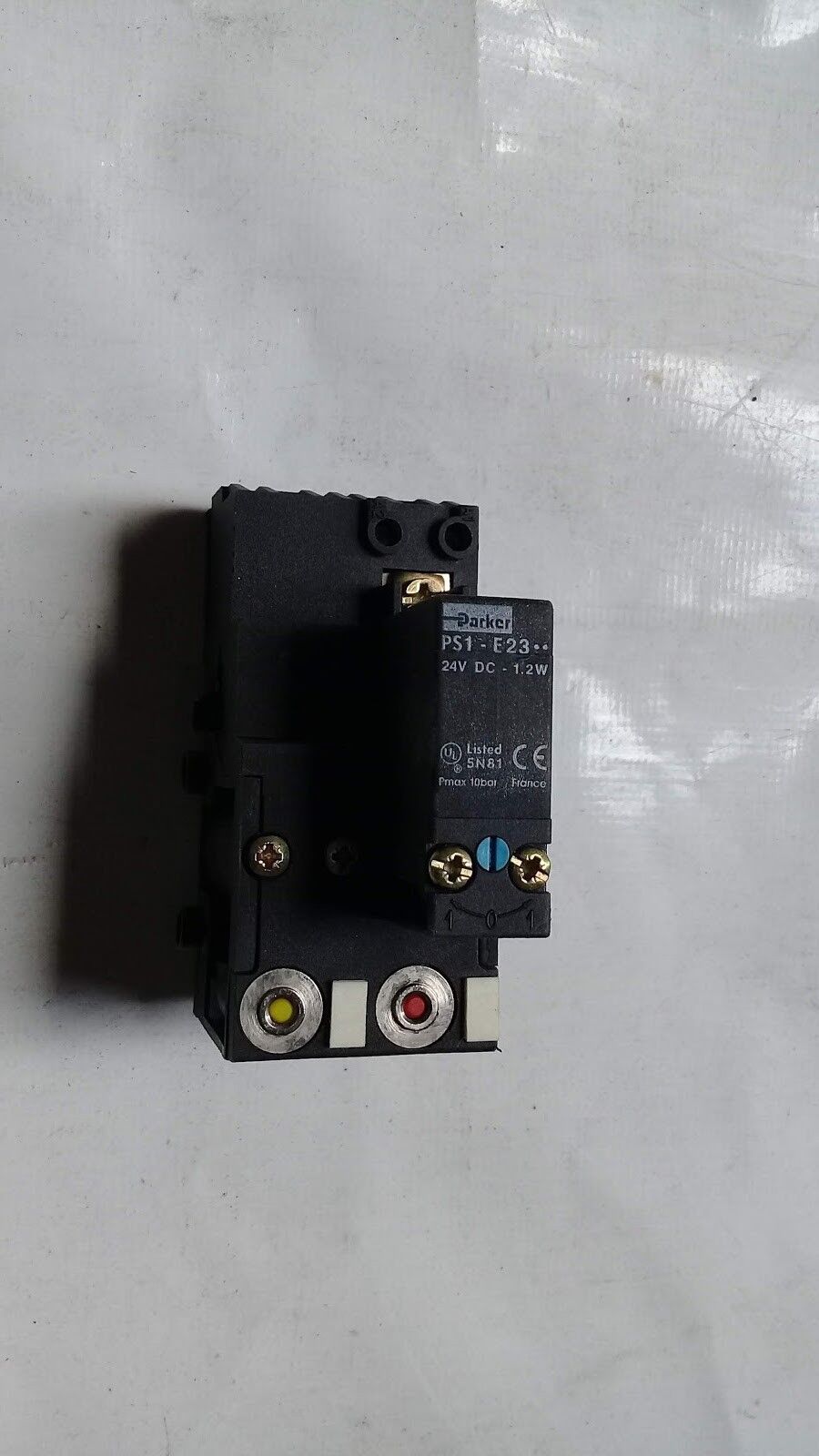 Parker PS1-E23 Pneumatic Solenoid Valve PS1E23 - Image 3