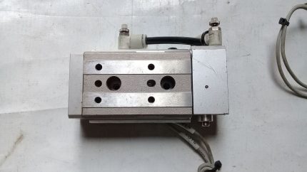 SMC Corporation MXQ16-20ASR Press 0.15~0.7MPa Pneumatic Cylinder MXQ1620ASR