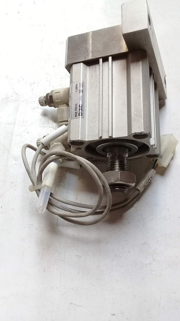 SMC Corporation CDQ2B40-15DM Max Press 1.0MPa Pneumatic Cylinder CDQ2B4015DM - Image 4