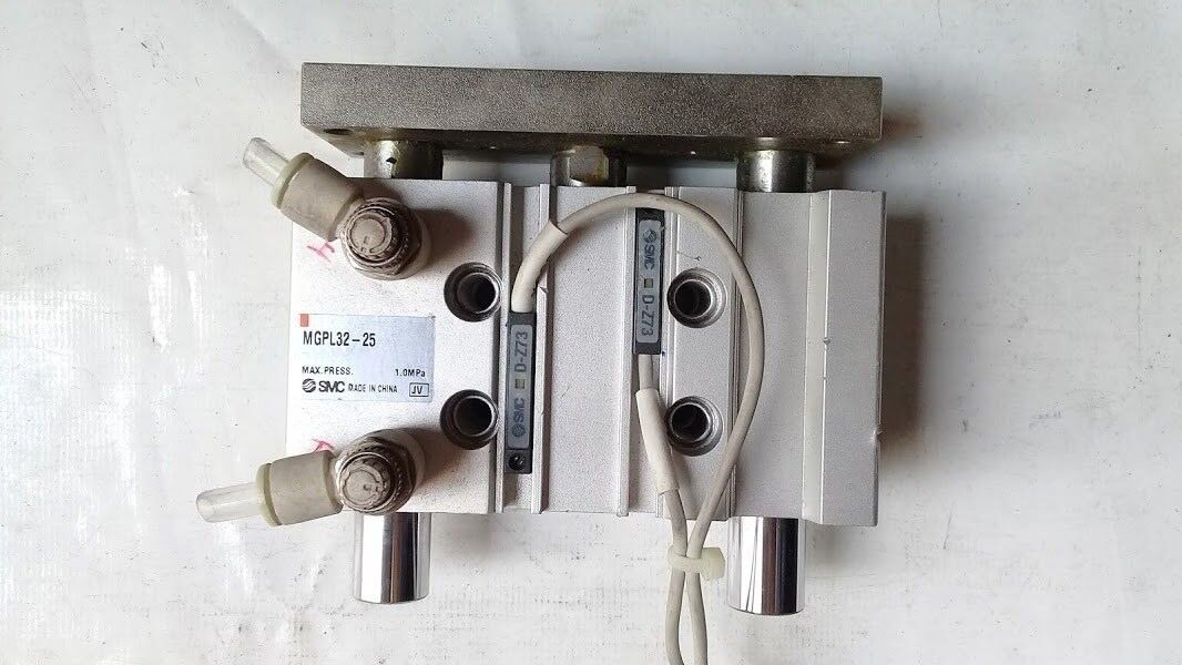 SMC Corporation MGPL32-25-Z73 Max Press 1.0MPa Pneumatic Cylinder MGPL3225