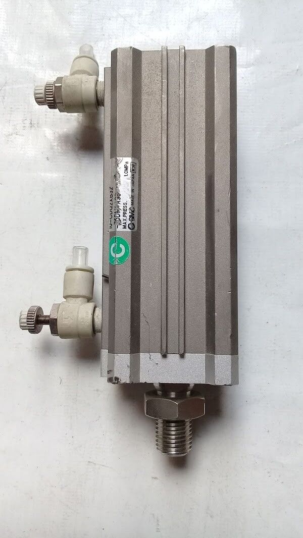 SMC Corporation 10-CDQ2XB32-75DM-A93 Cylinder 10CDQ2XB3275DMA93 - Image 4