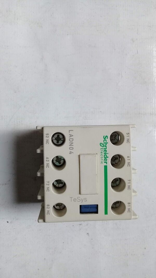 New Schneider Electric LADN04 Contact Block - Image 5