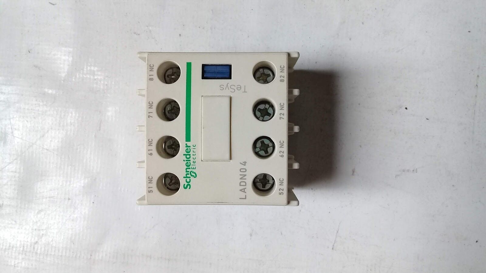 New Schneider Electric LADN04 Contact Block - Image 4