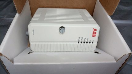 ASEA Brown Boveri S800 I/O 3BSE037760R1 PR: B Modulebus Cluster Modem ABB TB840A