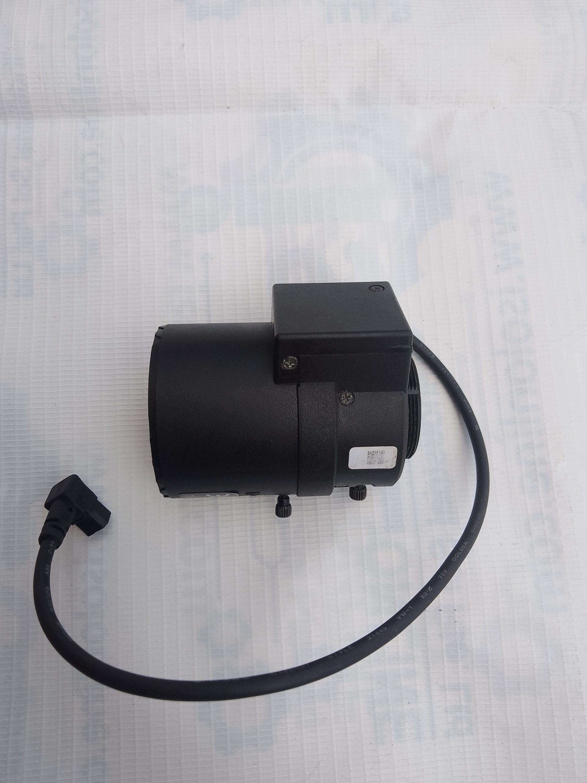 Pelco 13VD2.8-12 1/3″ Varifocal Auto Iris CCTV Lens VFCL 2.8-12mm F/1.4 DC CS - Image 2