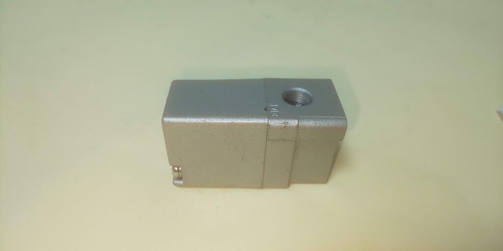 SMC VTA301-01 Air operated Pilot Check Valve - Image 9