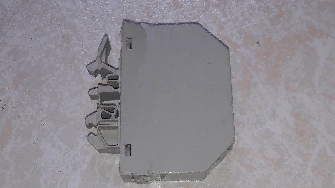 Schneider ABR-1E318B Interface Relay Module 24V AC DC - Image 4