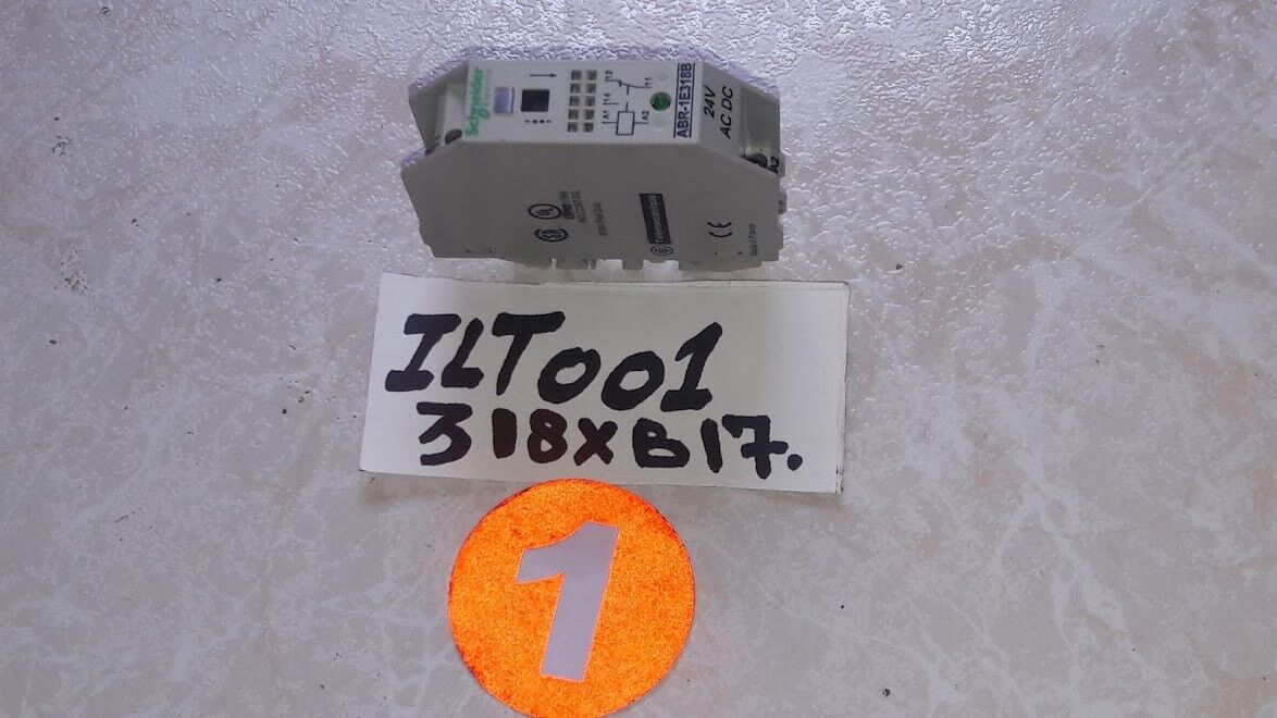 Schneider ABR-1E318B Interface Relay Module 24V AC DC - Image 2