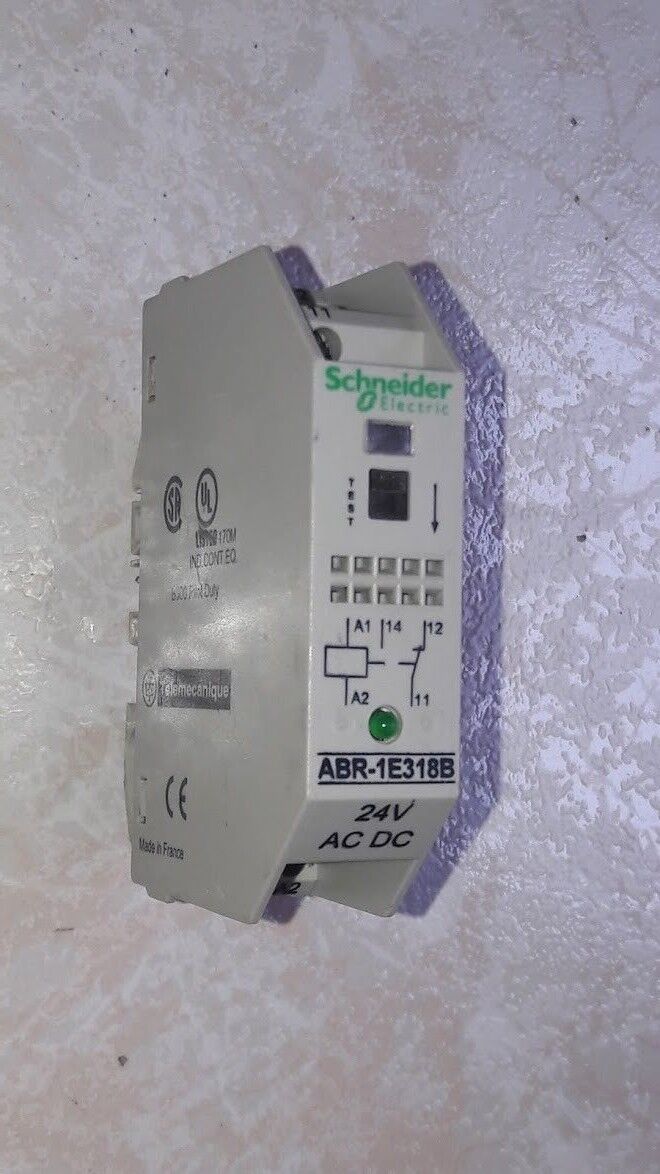 Schneider ABR-1E318B Interface Relay Module 24V AC DC