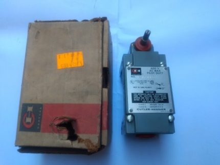 Cutler Hammer 10316H10030 Limit Switch 600v AC MAX New