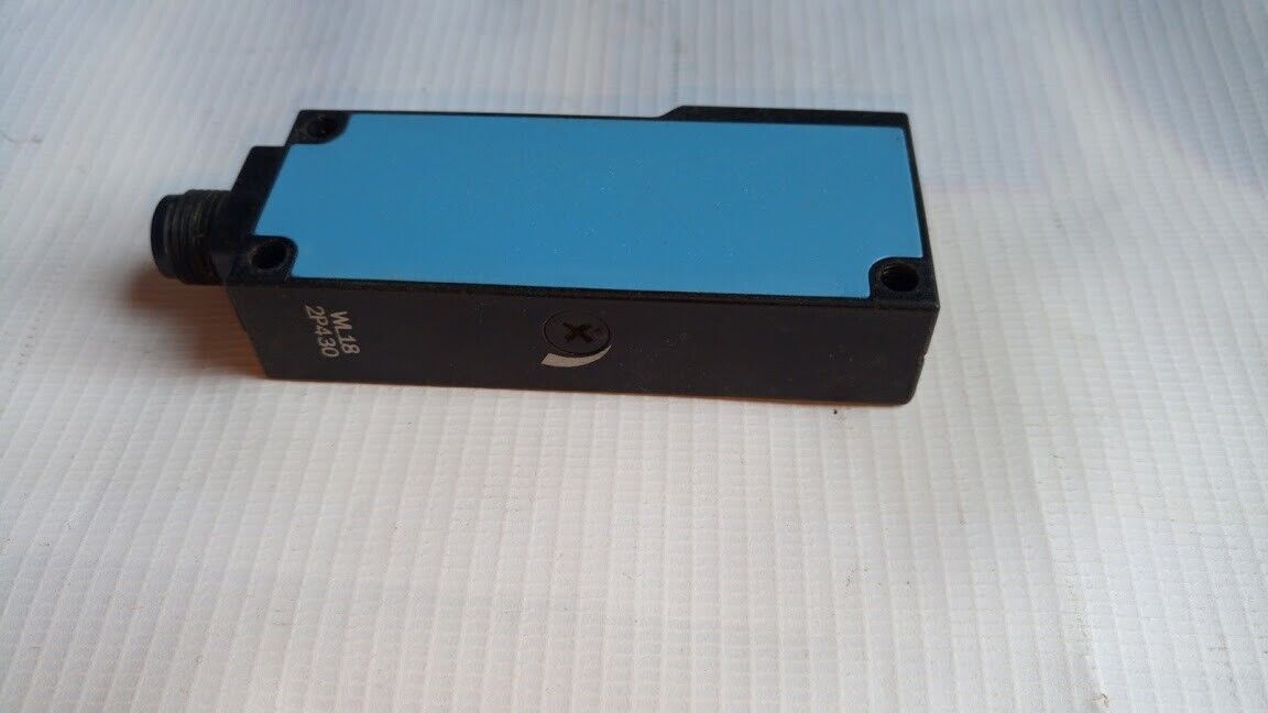 Sick AG W-18-2P430 1 012 908 Dc 10-30V Photoelectric Sensor W182P430 - Image 2