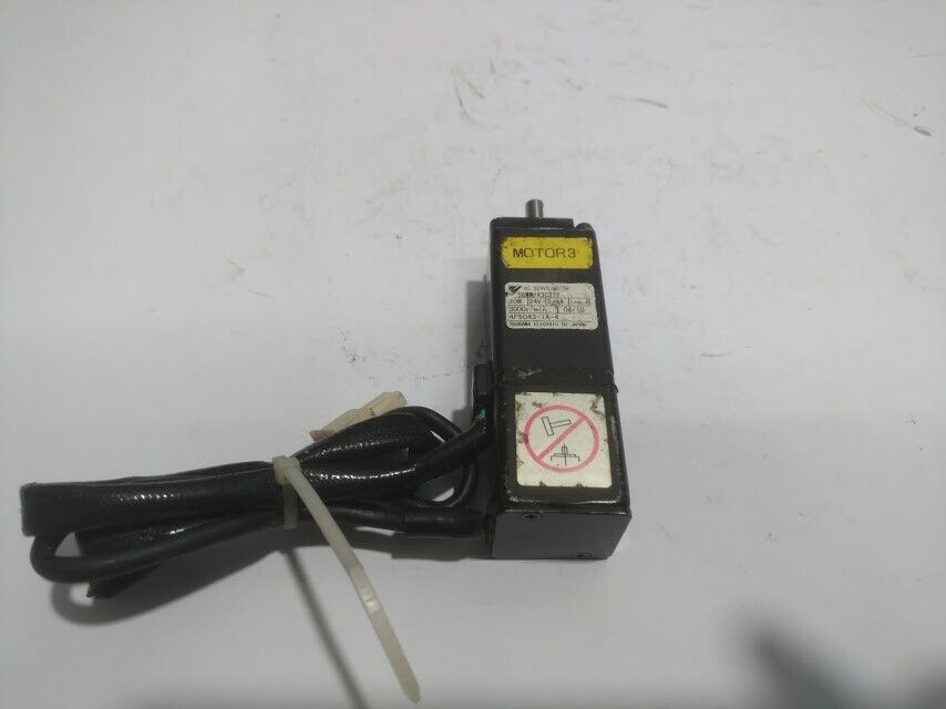 Yaskawa SGMM-A3C312 AC Servo Motor 30W 3000 r/min - Image 2