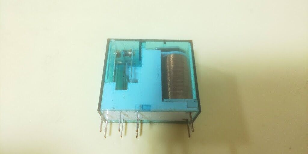 SMC SY3220-5MZD-C6 Electronic Components Solenoid Valve-Actuator Valve - Image 4