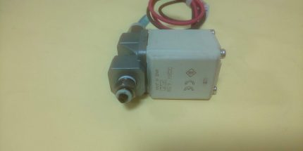 SMC VX210BA Solenoid Valve Port Push in Fitting 3mm 24V DC-Actuator Valve
