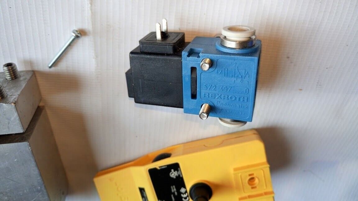 Wenglor OPT104 Photoelectric Reflex Sensor Rexroth Pneumatik 572 497 For Conveyo - Image 2