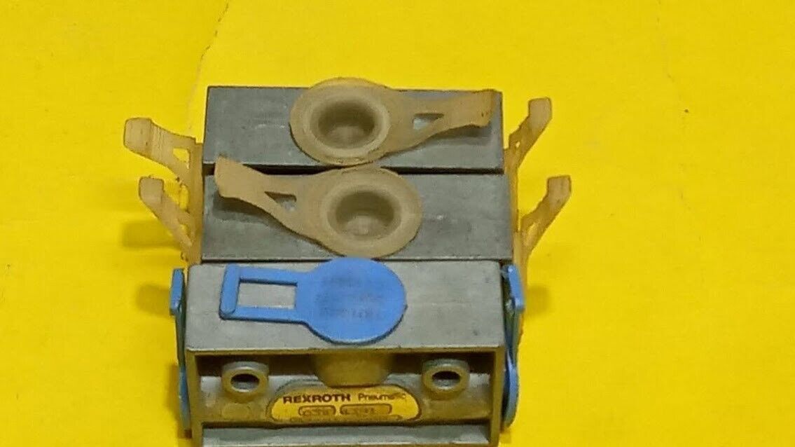 Rexroth Bosch 5340170000 Pneumatic Shuttle valve New marine store spare - Image 3